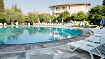 Barut Hotel Cennet er et hotell for voksne.