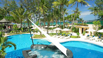 Holiday Inn Resort Phuket er et av Vings nøye utvalgte hotell.