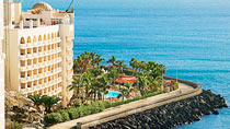 Servatur Green Beach er et hotell for voksne.